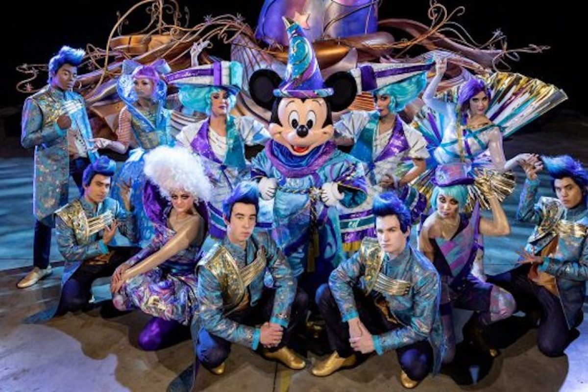 First Look: Mickey Mouse Leading ‘Magic Happens’ Parade, Debuting Feb. 28 at Disneyland Park